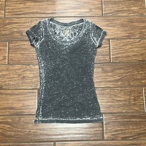 Women’s velvet stone t shirt size small